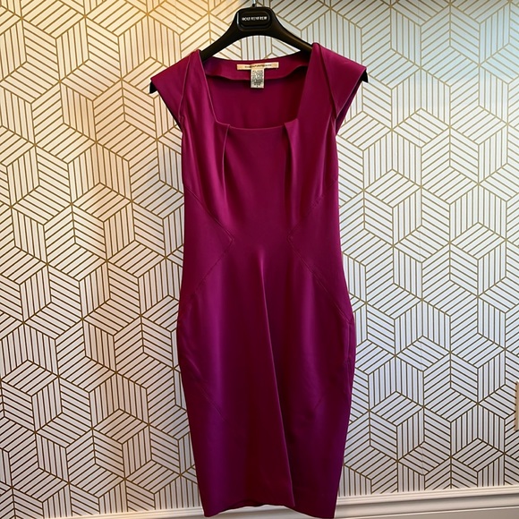 Diane Von Furstenberg Magenta Dress Size 2 - Picture 1 of 3